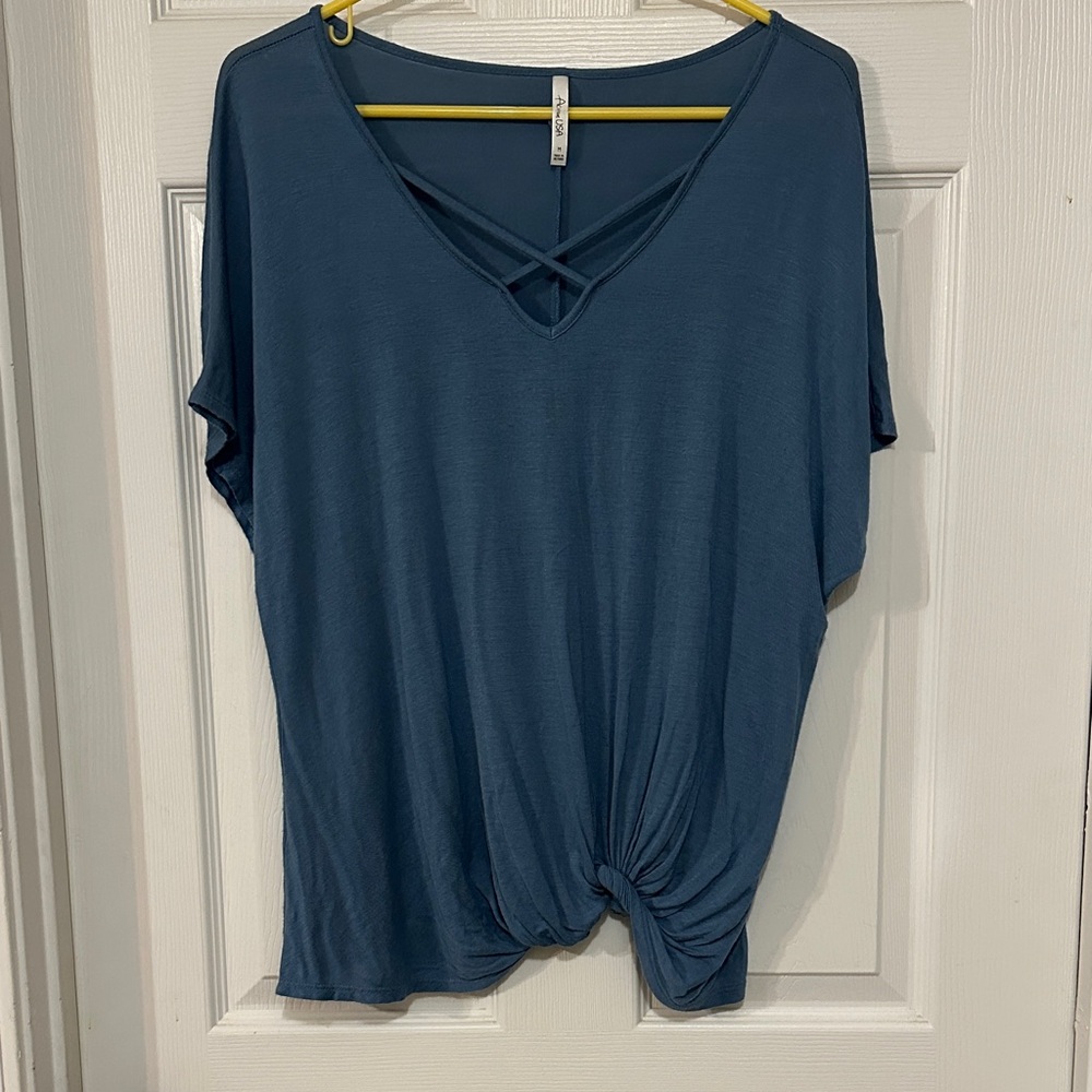 Active USA
Blue V-Neck Women's Top